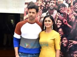 Photos: Hrithik Roshan and Mrunal Thakur snapped during ‘Super 30’ promotions