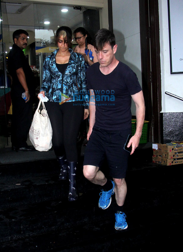 photos ileana dcruz snapped with andrew kneebone in bandra 2