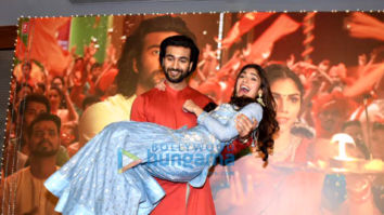 Photos: Meezaan Jafri and Sharmin Segal grace the song launch of ‘Udhal Ho’ from their film Malaal
