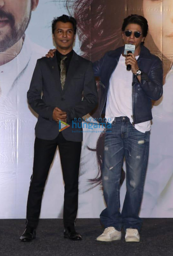 photos shah rukh khan and others grace the music and trailer launch of the marathi film smile please 1