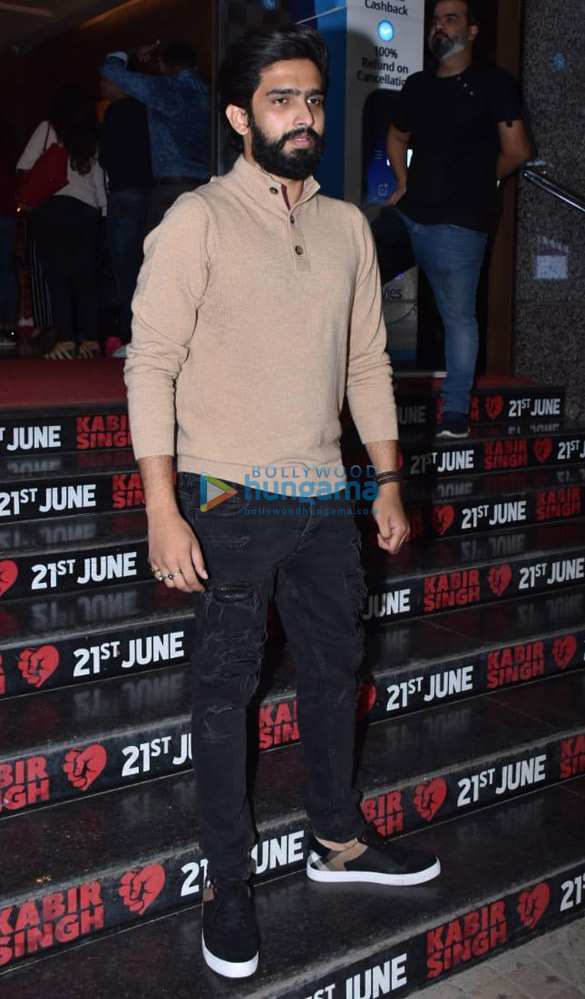 photos shahid kapoor kiara advani pankaj kapoor and others grace the special screening of kabir singh 8