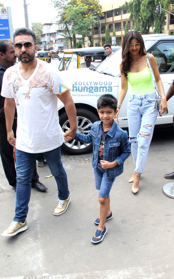 Photos: Shilpa Shetty, Shamita Shetty, Ishaan Khatter and others spotted at Bastian in Bandra