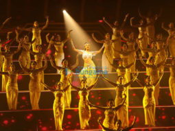 Photos: Shilpa Shetty performs on the sets of Super Dancer – Chapter 3