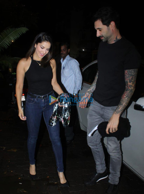 photos sunny leone and daniel weber spotted at bayroute in juhu 5
