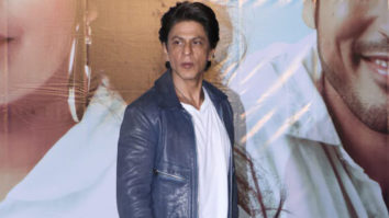 Shah Rukh Khan unveils the Music & Trailer of Marathi movie Smile Please – part 2