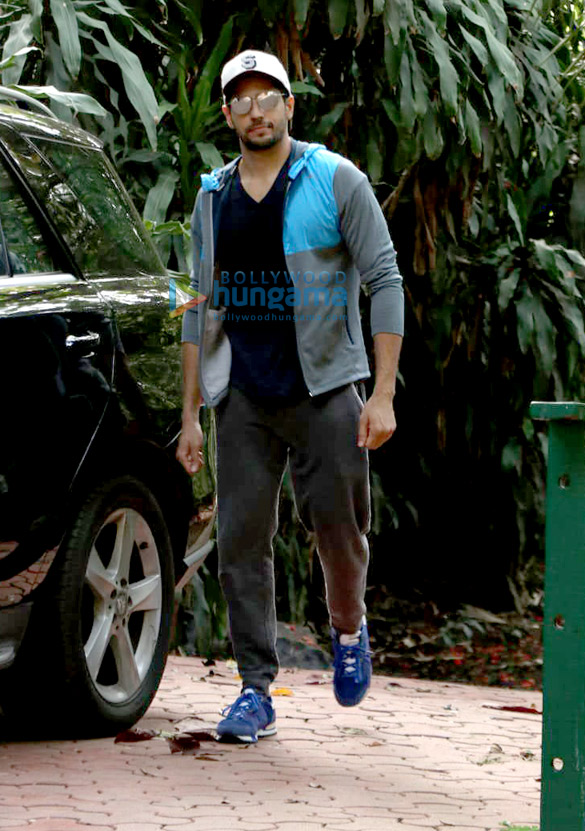 Photos: Sidharth Malhotra spotted at a dance class