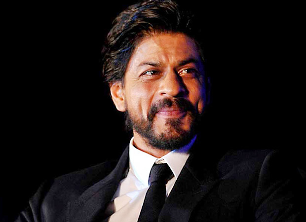 Shah Rukh Khan wins hearts with this sweet gesture of attending the wedding of his hairstylist Raaj Gupta’s sister! [watch video]