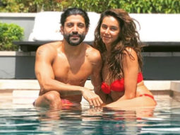 Farhan Akhtar and Shibani Dandekar soar the temperatures as they pose in the pool!