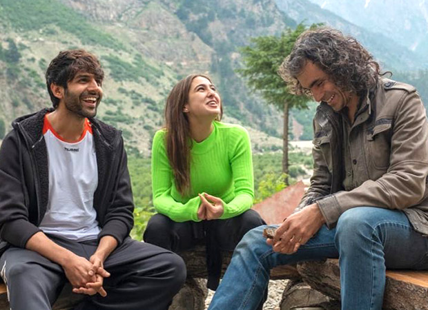 Kartik Aaryan CRIED on the sets of Imtiaz Ali’s next as he hugs his director post the last scene