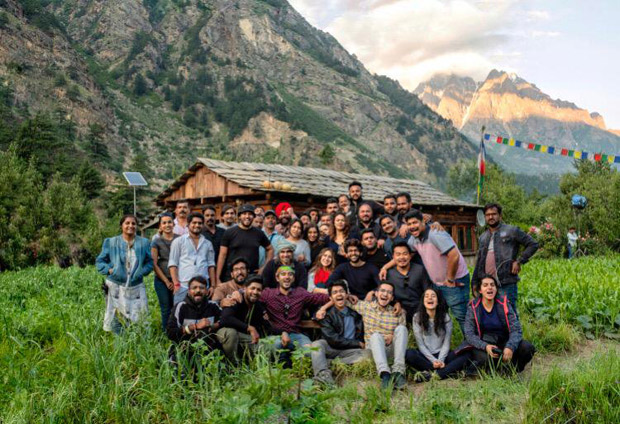 PHOTOS: Sara Ali Khan, Kartik Aaryan wrap up Imtiaz Ali's Love Aaj Kal 2 in Himachal Pradesh PHOTOS: Sara Ali Khan, Kartik Aaryan wrap up Imtiaz Ali's Love Aaj Kal 2 in Himachal Pradesh