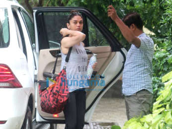 Photos: Aditi Rao Hydari spotted in Bandra