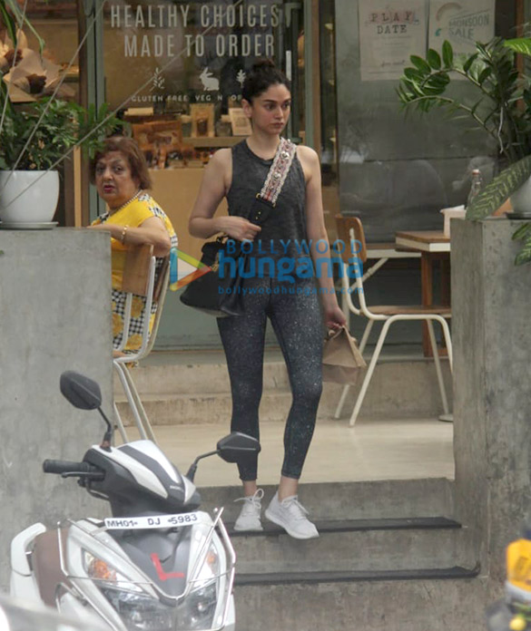 photos amyra dastur and aditi rao hydari spotted at the kitchen garden in bandra 4