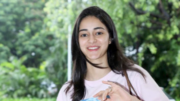 Photos: Ananya Panday and Shatrughan Sinha snapped at the airport