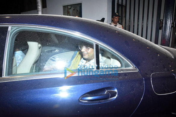 photos anil kapoor aayush sharma kriti sanon and others spotted at farah khans house party 1