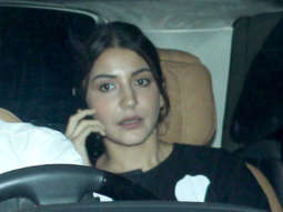 Photos: Anushka Sharma snapped at Juhu