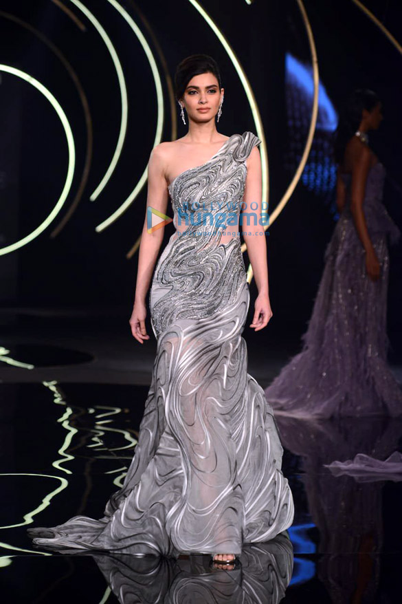 photos daina penty walks the ramp for gaurav gupta at india couture week 2019 5