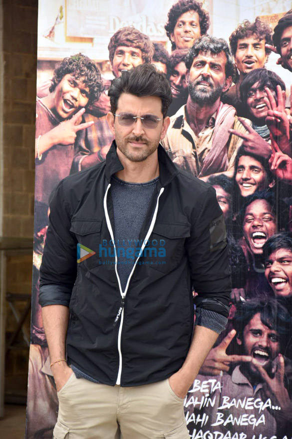 Photos: Hrithik Roshan snapped during ‘Super 30’ promotions Photos: Hrithik Roshan snapped during ‘Super 30’ promotions
