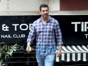 Photos: John Abraham spotted at Tip & Toe in Juhu
