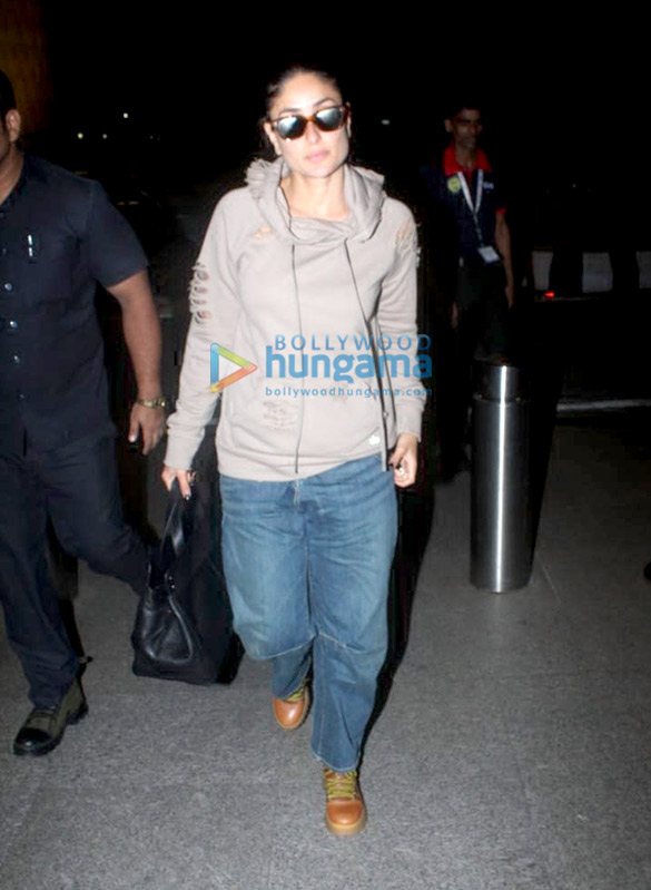 photos kareena kapoor khan snapped at the airport 1