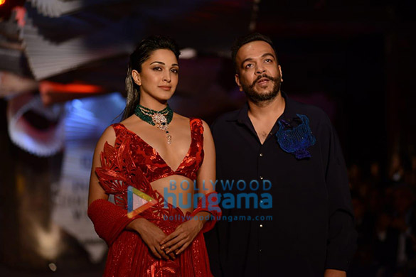 photos kiara advani snapped walking the ramp for designer amit aggarwal at the india couture week in delhi 4