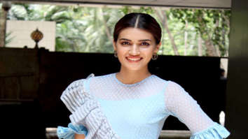 Photos: Kriti Sanon and Diljit Dosanjh snapped during ‘Arjun Patiala’ promotions