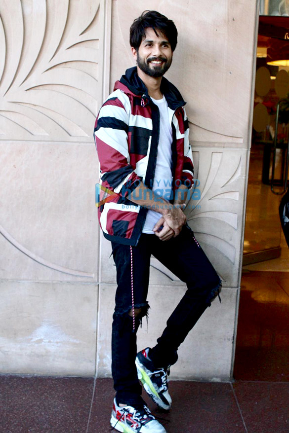 photos shahid kapoor snapped at novotel in juhu 1