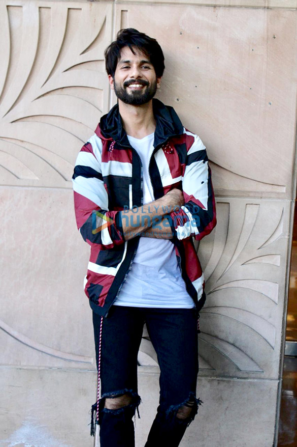 photos shahid kapoor snapped at novotel in juhu 2