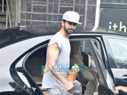 Photos: Shahid Kapoor snapped at the gym in Juhu