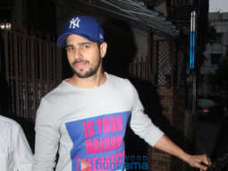 Photos: Sidharth Malhotra snapped in Bandra