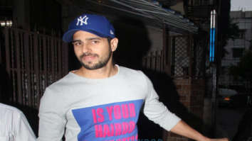 Photos: Sidharth Malhotra snapped in Bandra