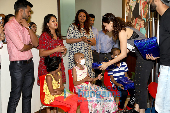 photos taapsee pannu attends a meet and greet organised for children battling cancer 5