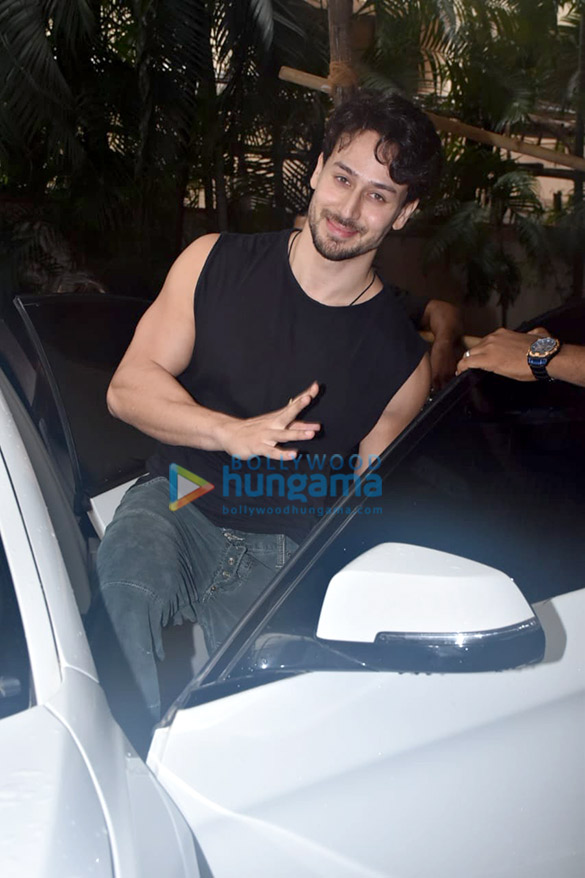 photos tiger shroff spotted at the kwan office in andheri 1 2