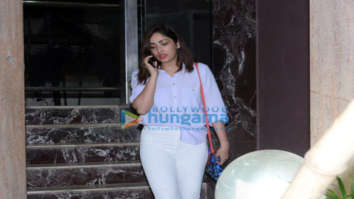 Photos: Yami Gautam snapped at dance classes in Andheri