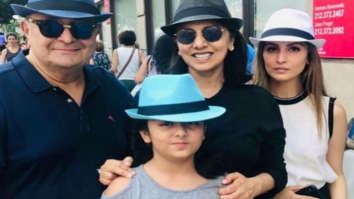 Rishi Kapoor and Neetu Singh are all smiles as they pose with daughter Riddhima and granddaughter Samara
