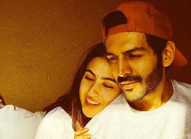 This picture of Kartik Aaryan and Sara Ali Khan from Aaj Kal’s reading will leave you gushing over them!