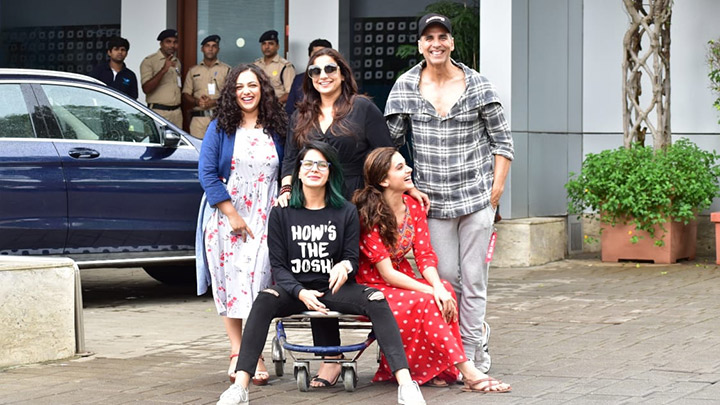 Akshay Kumar, Nithya Menon, Vidya Balan, Kirti Kulhari and Taapsee Pannu snapped at the airport