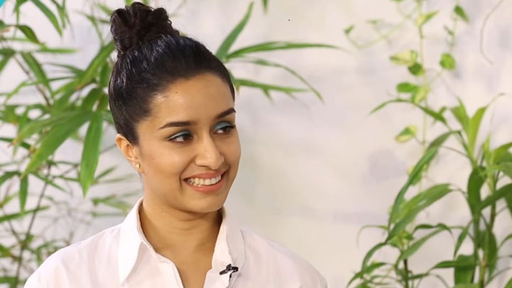 “All This is PRABHAS-MANIA Because People Are So CRAZY About Him”: Shraddha Kapoor | Saaho “All This is PRABHAS-MANIA Because People Are So CRAZY About Him”: Shraddha Kapoor | Saaho