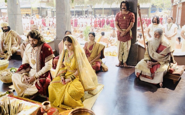 Chiranjeevi and Amitabh Bachchan starrer Sye Raa Narasimha Reddy to release on October 2 Chiranjeevi and Amitabh Bachchan starrer Sye Raa Narasimha Reddy to release on October 2