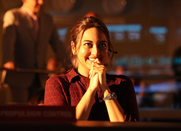 Mission Mangal Box Office Collections – The Akshay Kumar starrer Mission Mangal equals Race 3 lifetime numbers in just 12 days Mission Mangal Box Office Collections – The Akshay Kumar starrer Mission Mangal equals Race 3 lifetime numbers in just 12 days