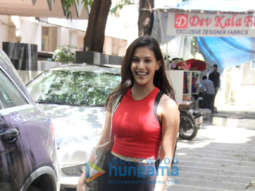 Photos: Amyra Dastur spotted at dance class in Khar