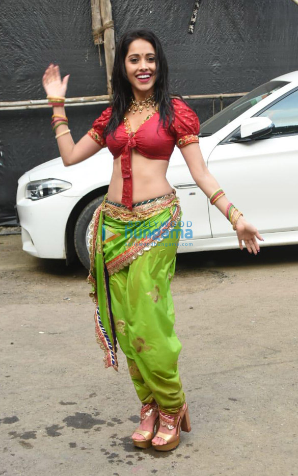 photos ayushmann khurrana and nushrat bharucha snapped promoting dream girl at filmcity 2