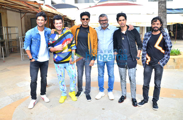 photos cast of chhichhore snapped at sun n sand for promotions 4