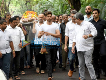 Photos Celebs attend Hrithik Roshan’s grandfather J.Om Prakash’s funeral