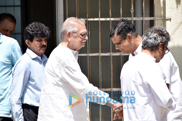 photos celebs attends khayyam sahabs funeral 4