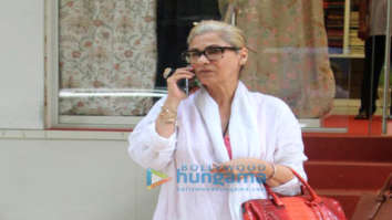 Photos: Dimple Kapadia spotted in Khar