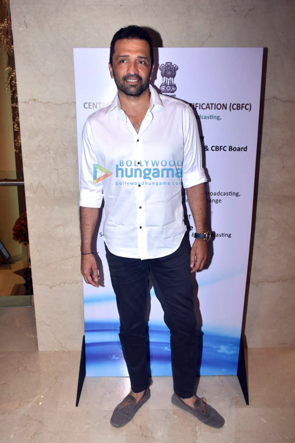photos ekta kapoor prasoon joshi ramesh s taurani and others unveils the new look and certificate design of cbfc central board of film certification 12