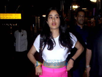 Photos Janhvi Kapoor, Shraddha Kapoor, Shahid Kapoor and others snapped at the airport