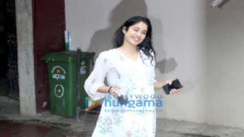 Photos: Janhvi Kapoor spotted at the Pilates gym