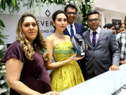 Photos: Karisma Kapoor graces an event for Om Jewellers