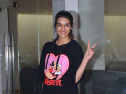 Photos: Kriti Sanon snapped at a dubbing studio in Juhu